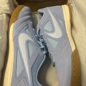 Nike Gato Aluminum and Pale Purple Sneakers size 10 M new in box. Open to offers
